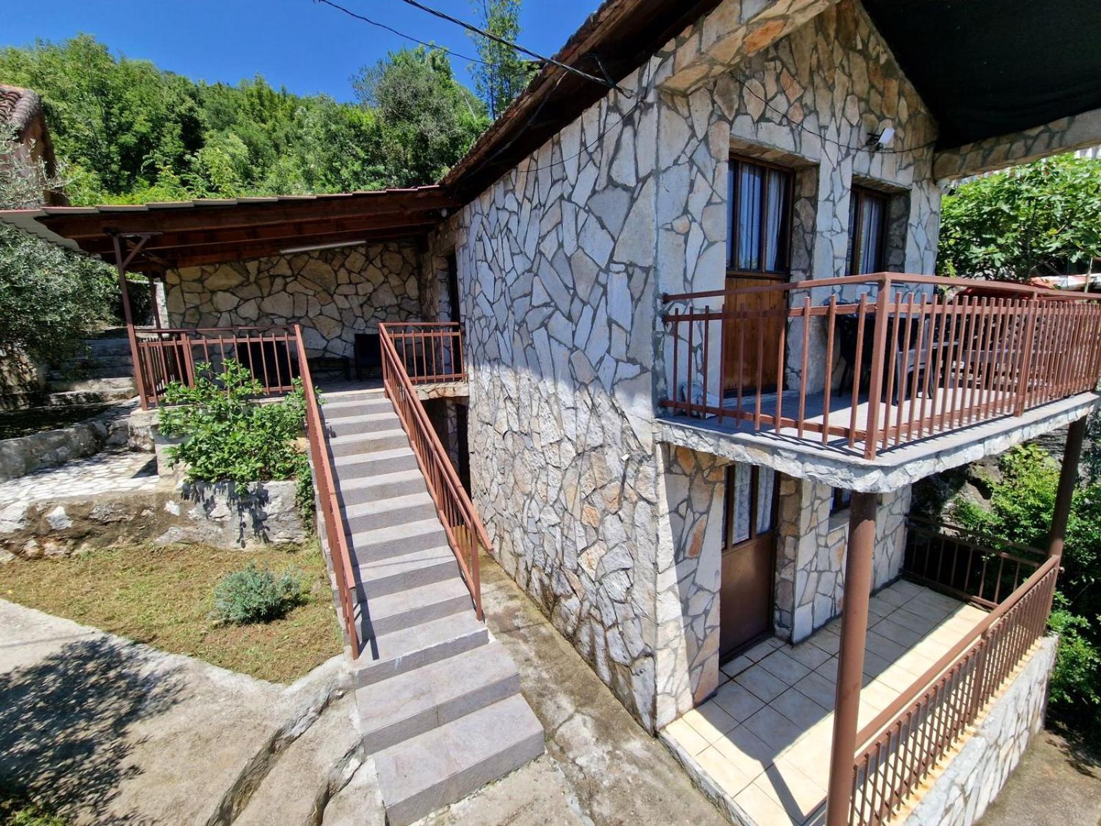 Lakeside Oasis Home Karuc Exterior photo